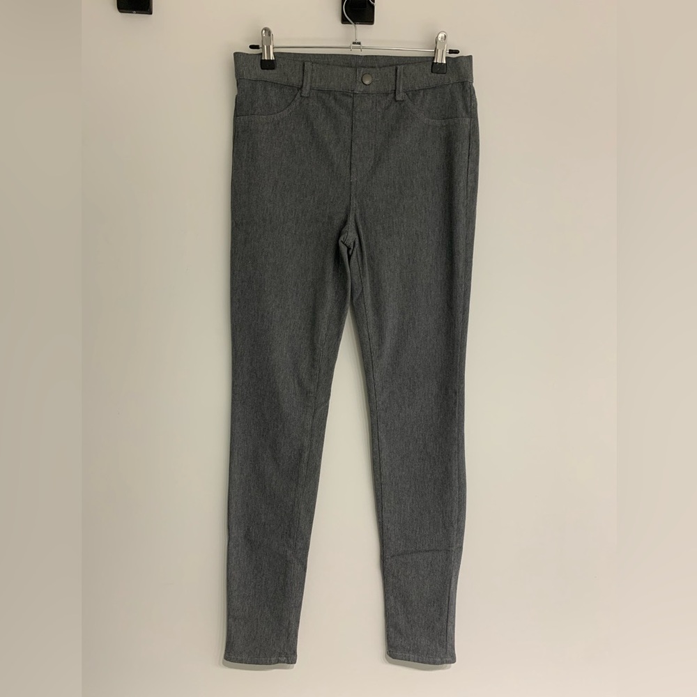 Uniqlo Heattech Grey pants. Size M.